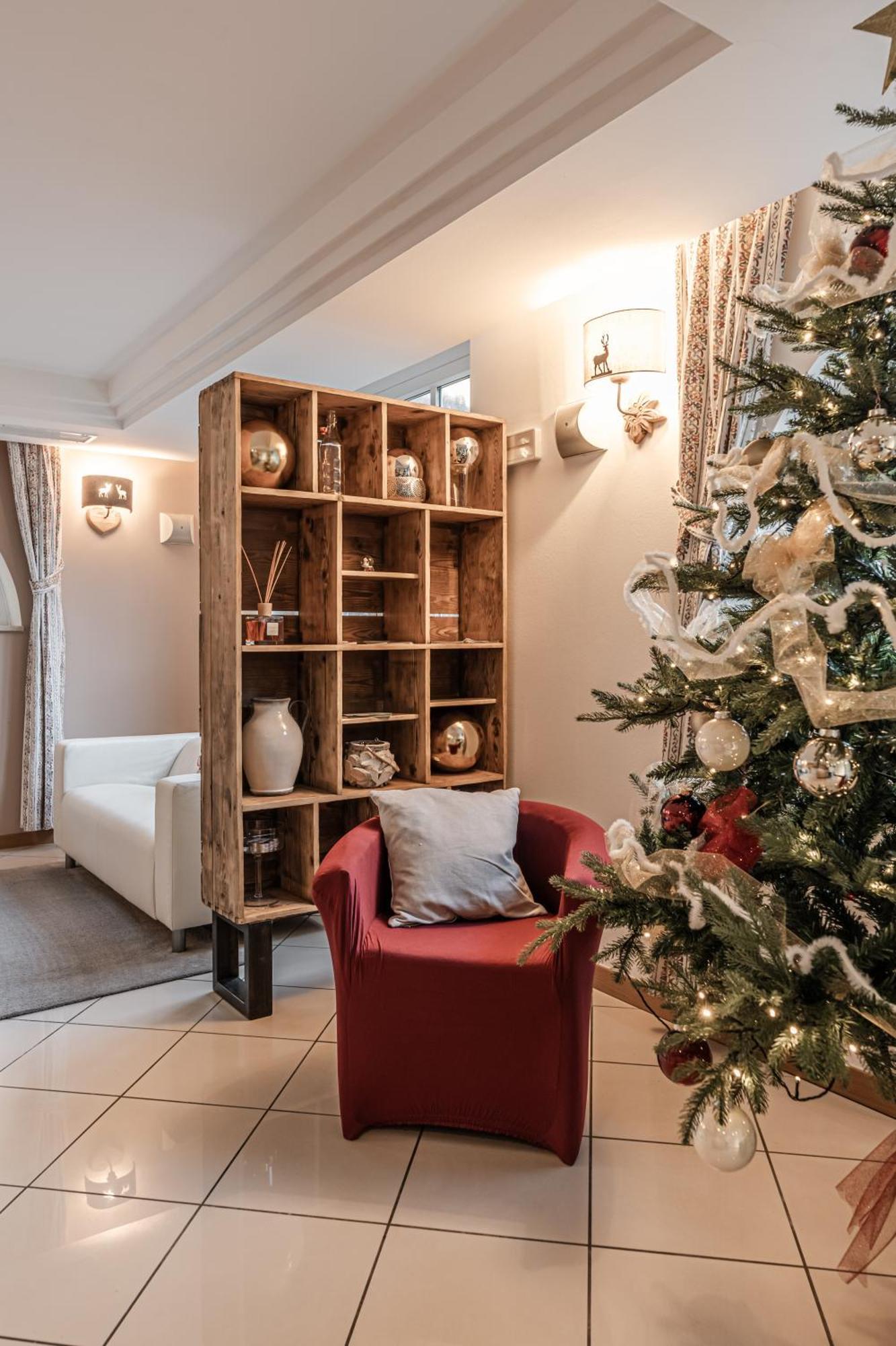 Hotel Garni Meledrio Dimaro Ngoại thất bức ảnh