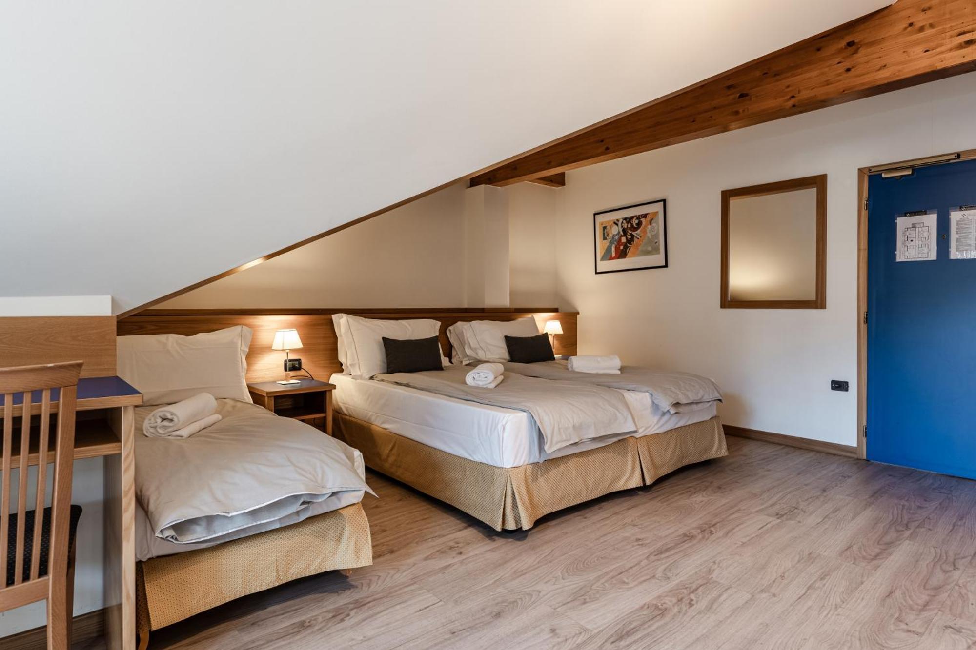 Hotel Garni Meledrio Dimaro Ngoại thất bức ảnh