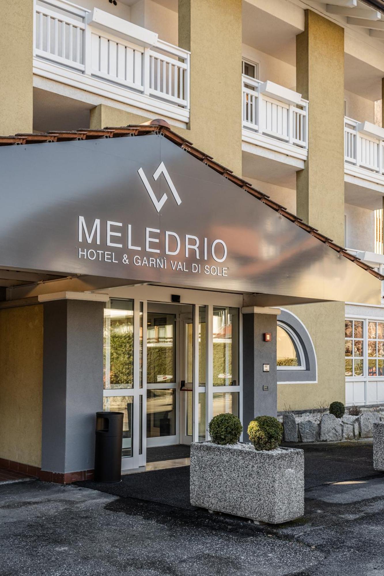 Hotel Garni Meledrio Dimaro Ngoại thất bức ảnh