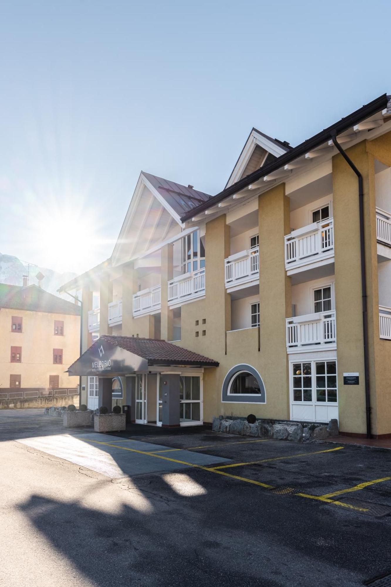 Hotel Garni Meledrio Dimaro Ngoại thất bức ảnh