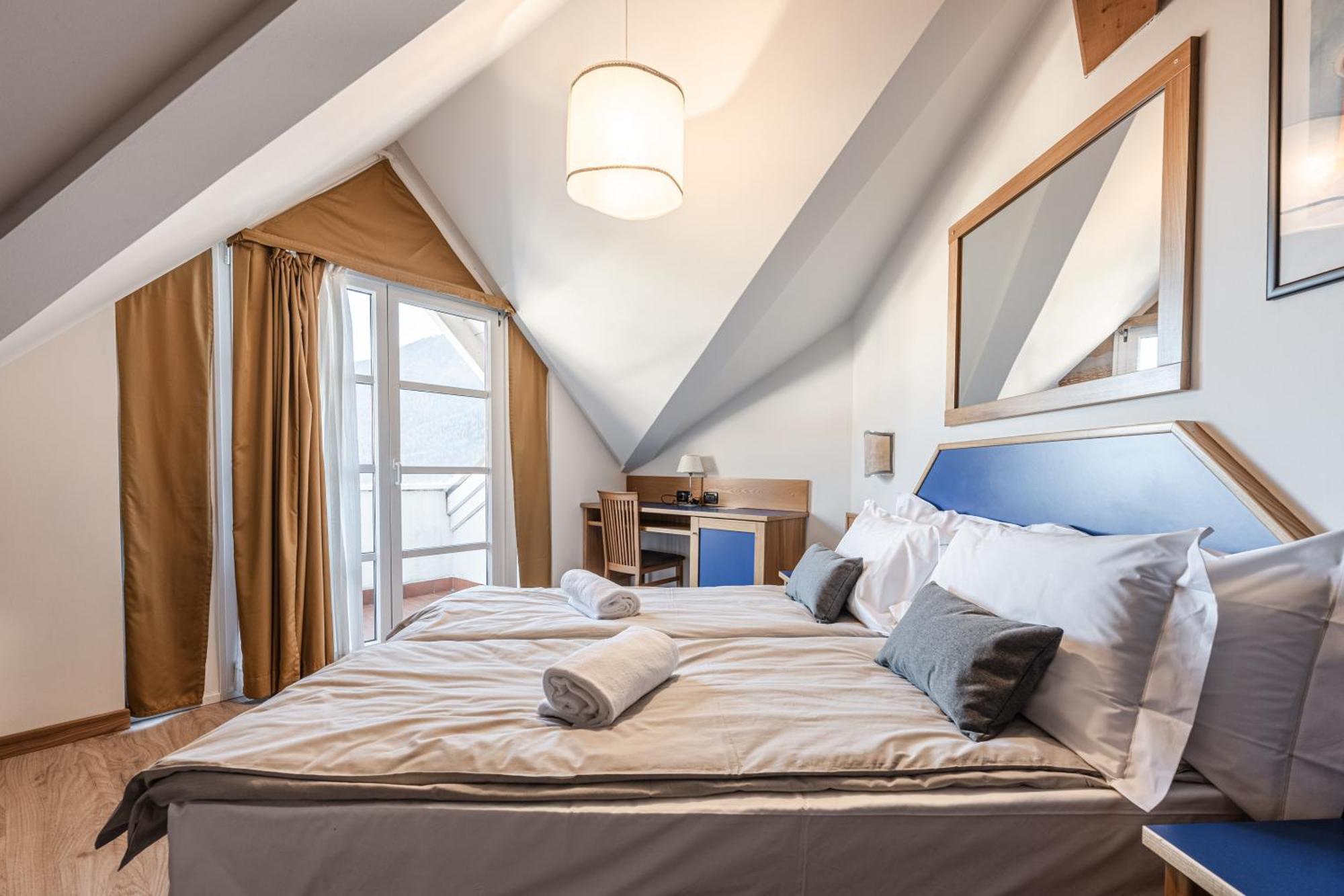 Hotel Garni Meledrio Dimaro Ngoại thất bức ảnh