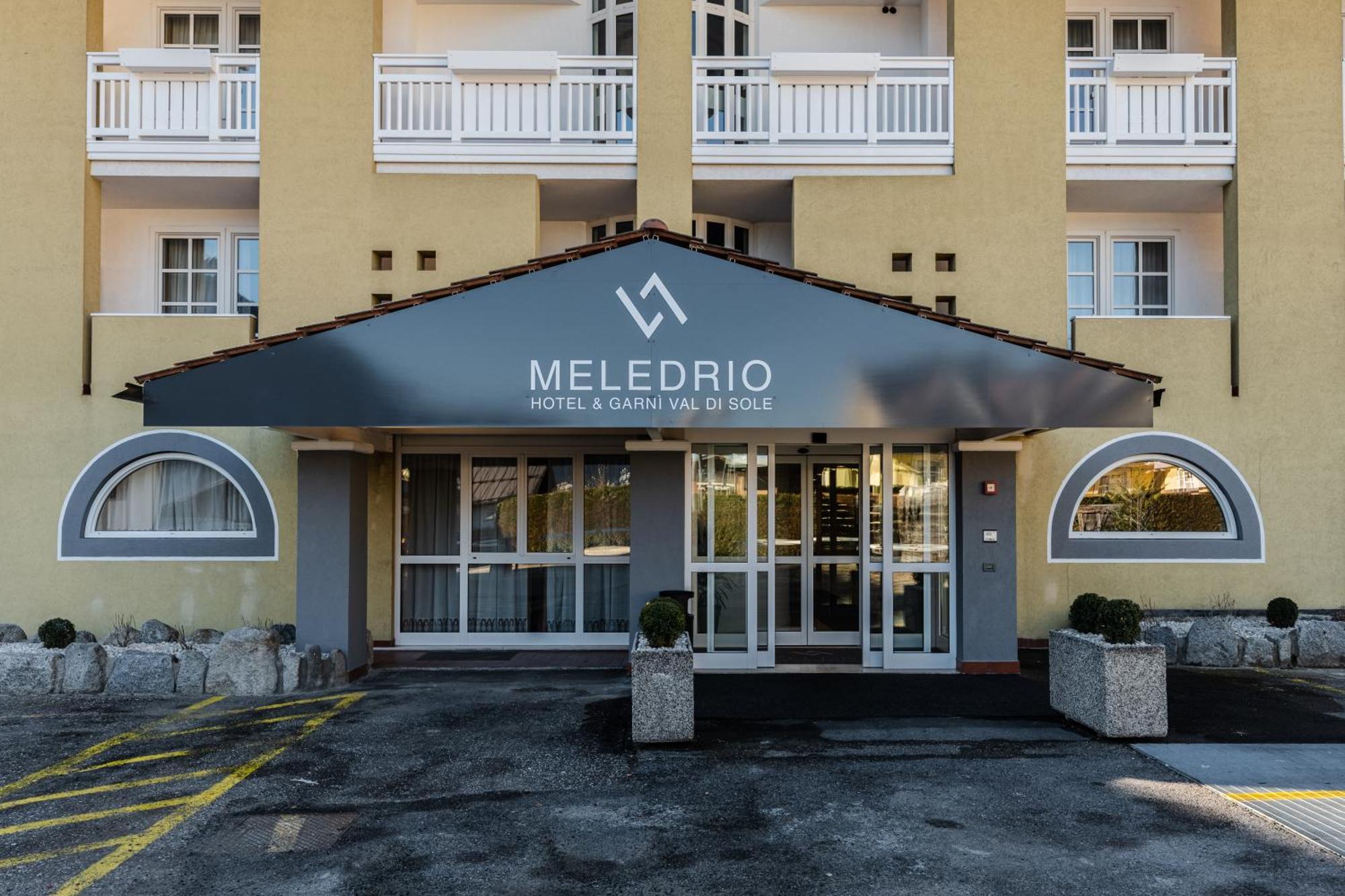 Hotel Garni Meledrio Dimaro Ngoại thất bức ảnh