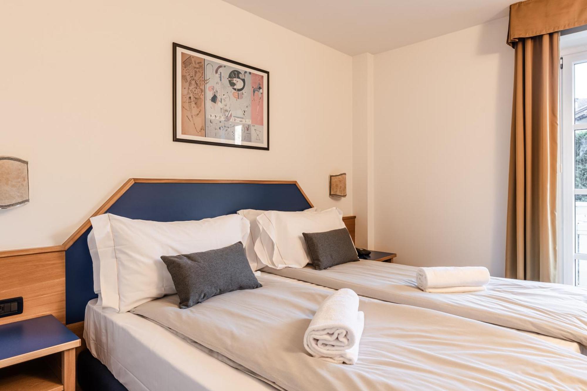 Hotel Garni Meledrio Dimaro Ngoại thất bức ảnh