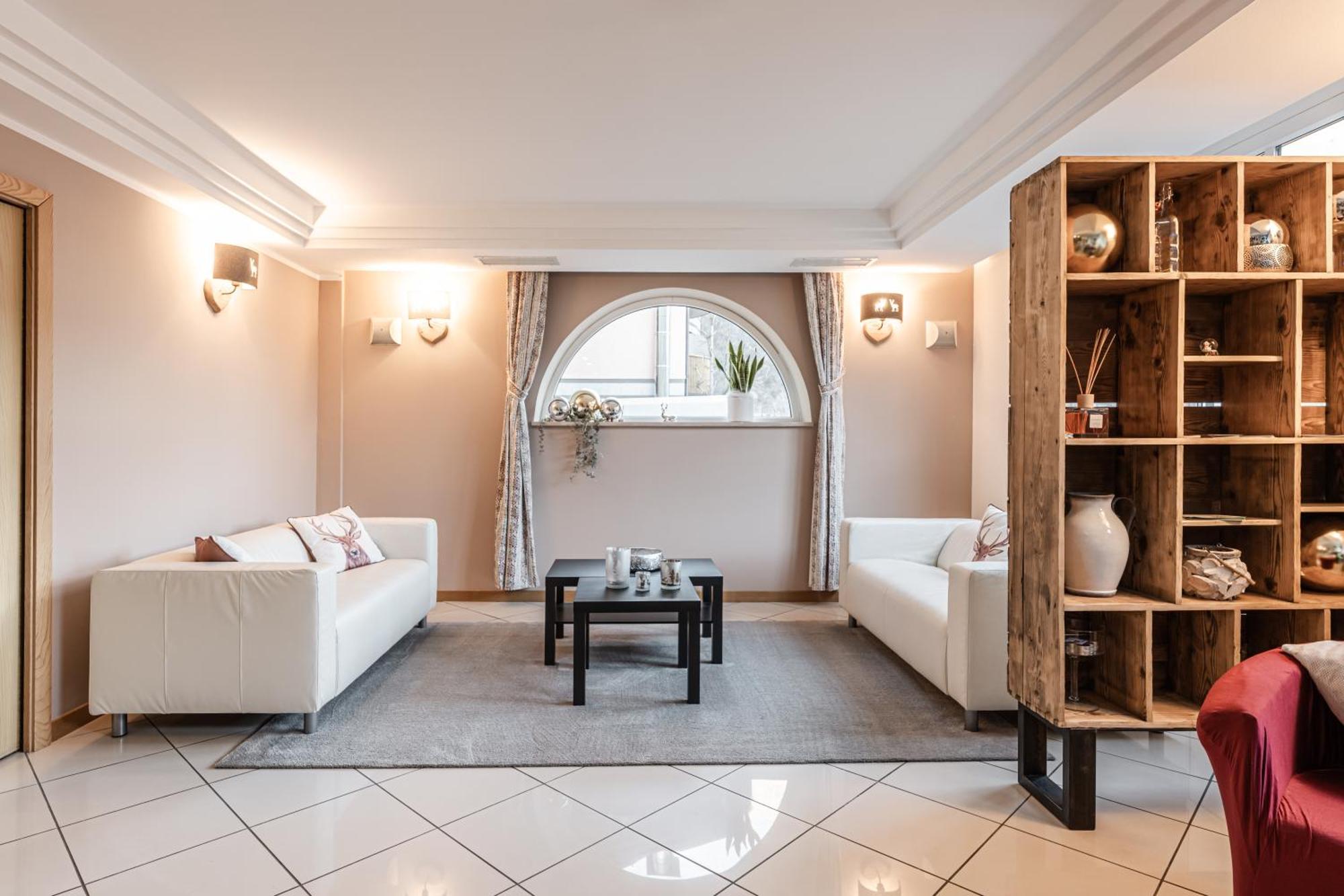 Hotel Garni Meledrio Dimaro Ngoại thất bức ảnh