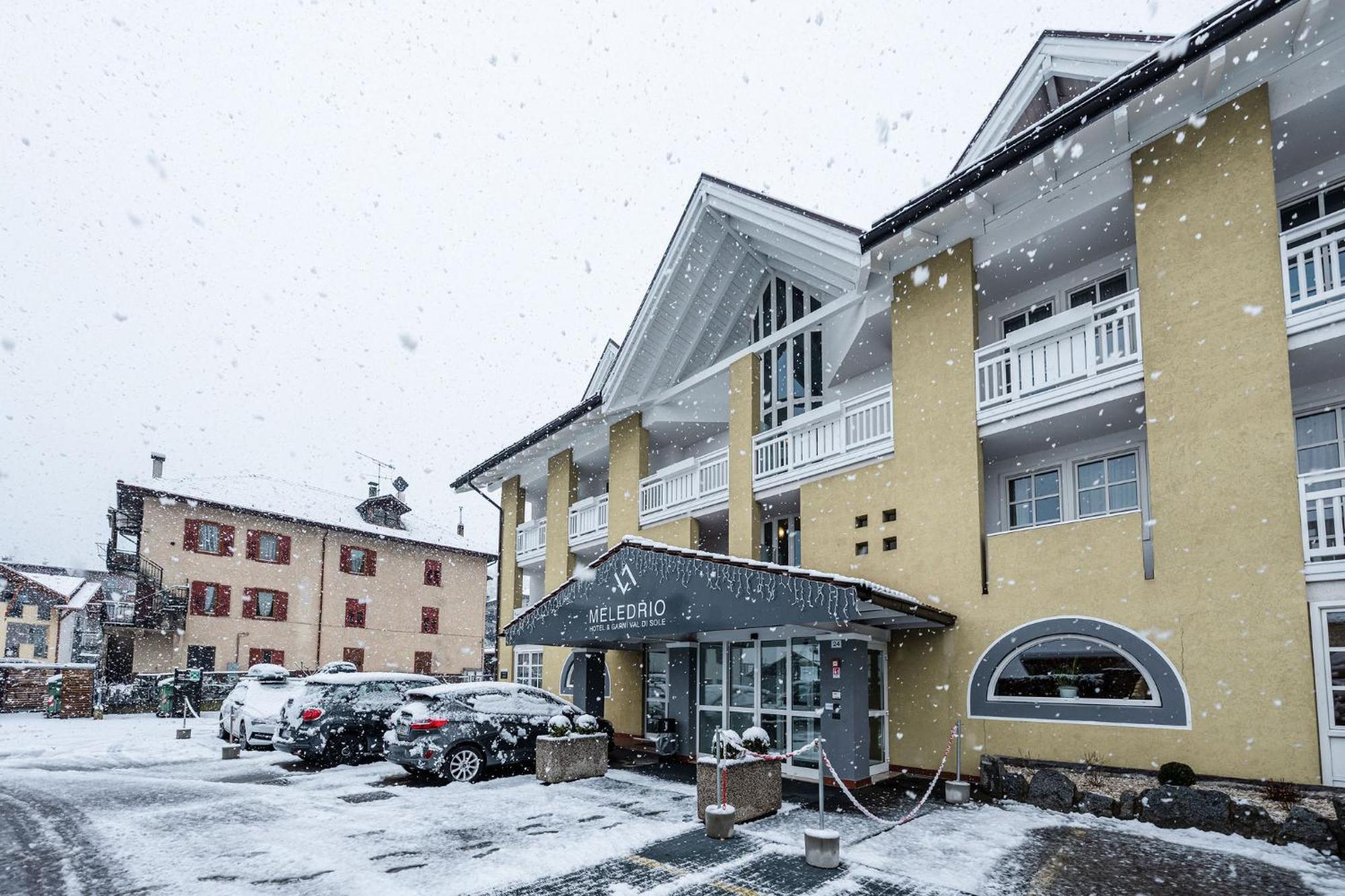 Hotel Garni Meledrio Dimaro Ngoại thất bức ảnh